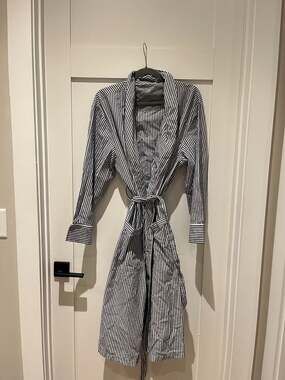 Nautica Men's Blue and White Striped 100% Cotton Robe Size L/XL